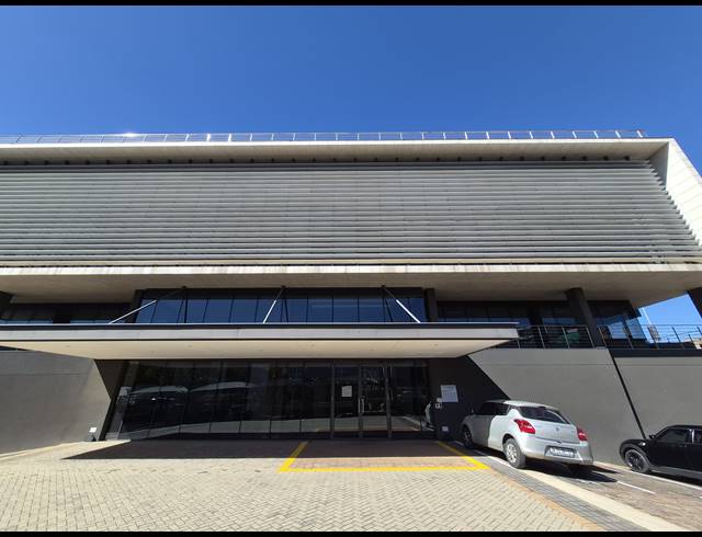 1,082M² OFFICE TO LET IN SANDTON CENTRAL